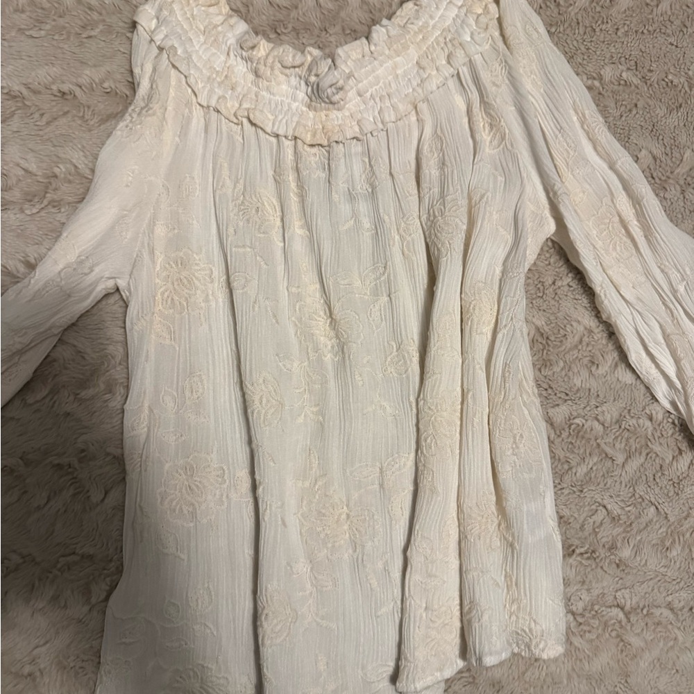 Women’s Cream Off-Shoulder Floral Embroidered Blouse M-L
